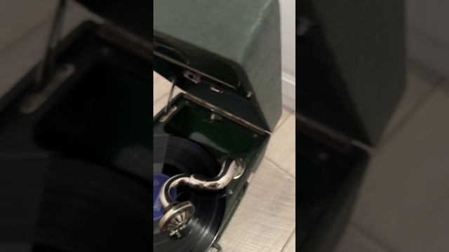 Патефон МПЗ