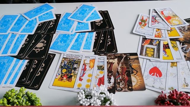 Что думает о вас ваше окружение🧑🤝🧑? Таро онлайн👩👧👦