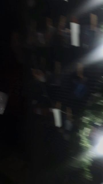 Весёлый бэкстейдж записи песни на студии.mp4