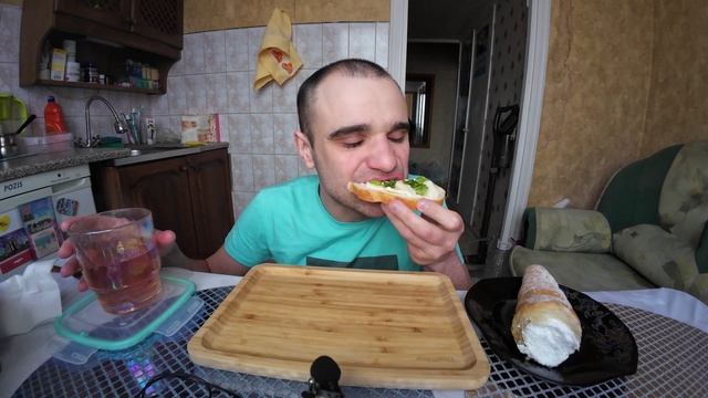 МУКБАНГ НАРЕЗКИ ЛУЧШЕЕ - БУТЕРБРОДЫ С КОЛБАСОЙ, ПАСТОЙ ИЗ МОРЕПРОДУКТОВ / MUKBANG АСМР 14. 02. 2025