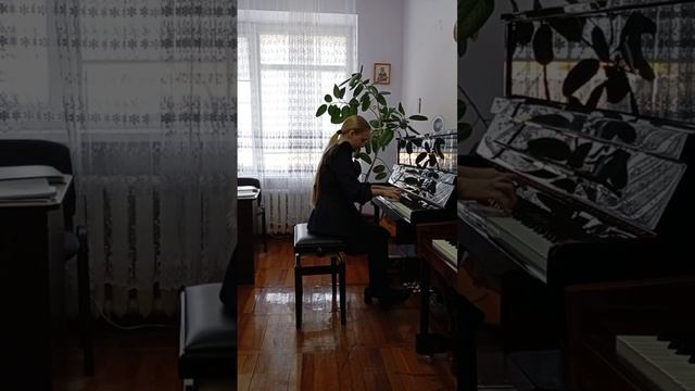 Ткачук Милана 12 лет, средняя группа. К. Черни  Этюд 11  ор.299 , А. Лядов Прелюдия 3 ор. 40,