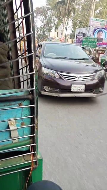 প্রাইভেট কারে কি হচ্ছে?