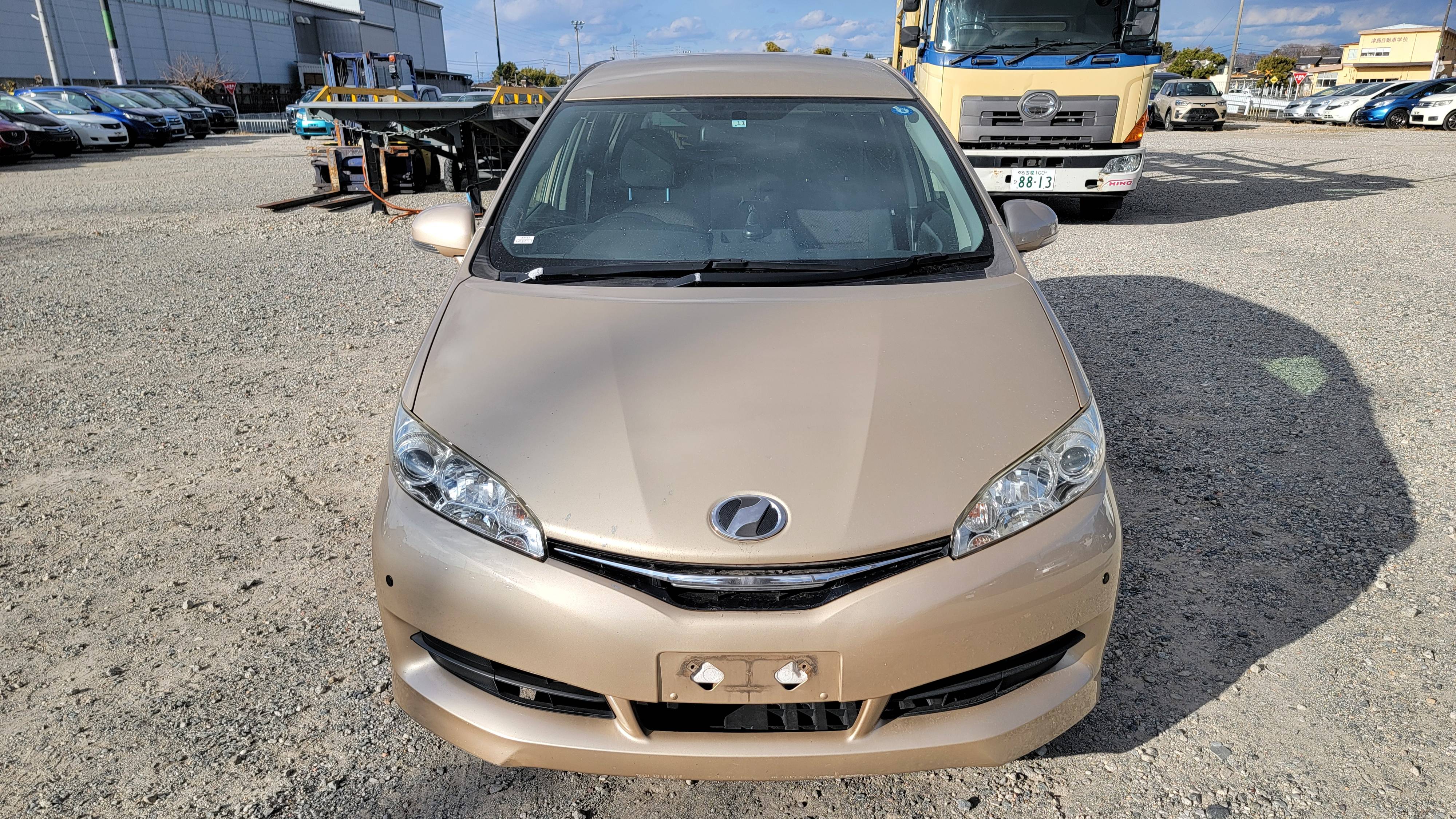 TOYOTA WISH ZGE25-6001256