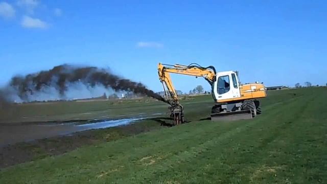 Применение землесоса PD3000 на базе колесного экскаватора