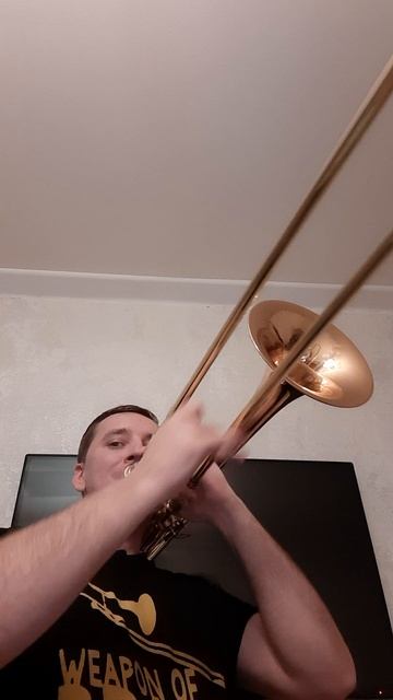 Фрагмент из песни ,, Детство '' .