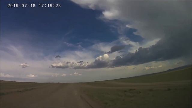 Алтай и Монголия (2/4): Граница в страну 40-ка полосных дорог