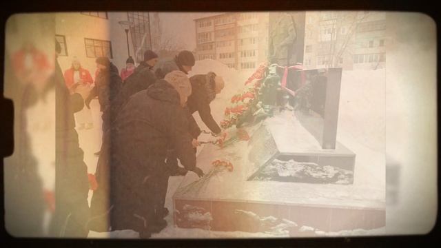 Митинг в честь 36 годовщины вывода войск из Афганистана.