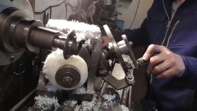 Капроновая шестерня,неизвестного происхождения