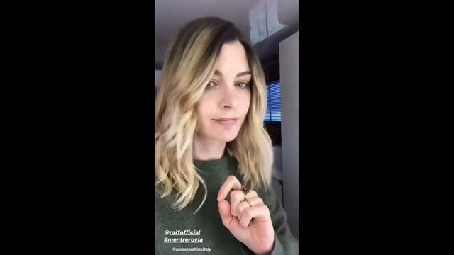 Vittoria Puccini presenta le puntate di Mentre Ero Via