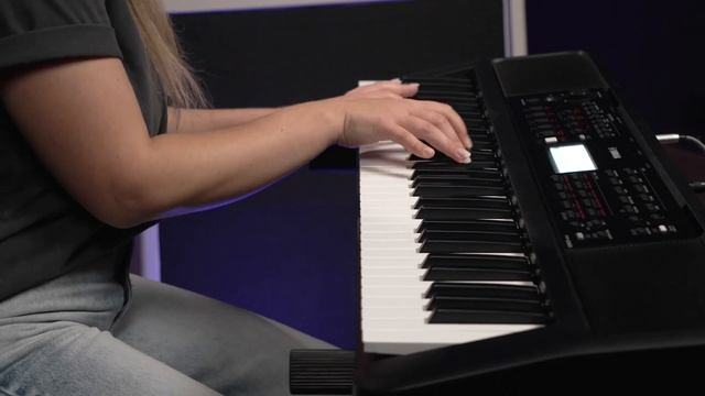 Синтезатор YAMAHA PSR E383