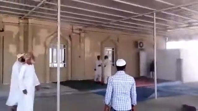 Water Spraying Outside Of Mosque For Salah In Summar sisson MashAllah (in Oman)
❄❄💧