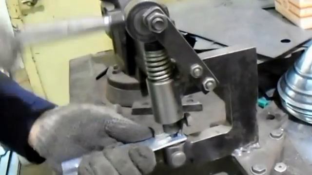 Эксцентриковый перфоратор