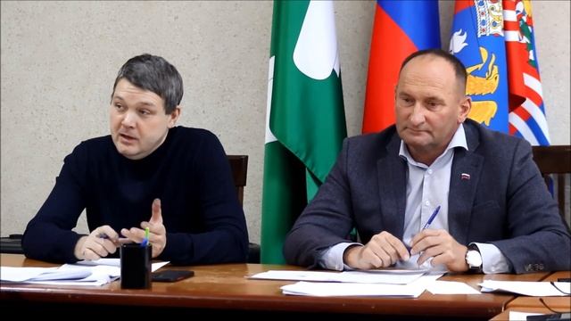 Проблема стихийной стоянки фур на улице Горохова так и не решилась