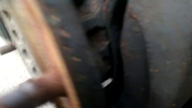 Готовимся к сезону, не смотря на карантин! Поменял резину на прицепе. Быт дальнобойщика))