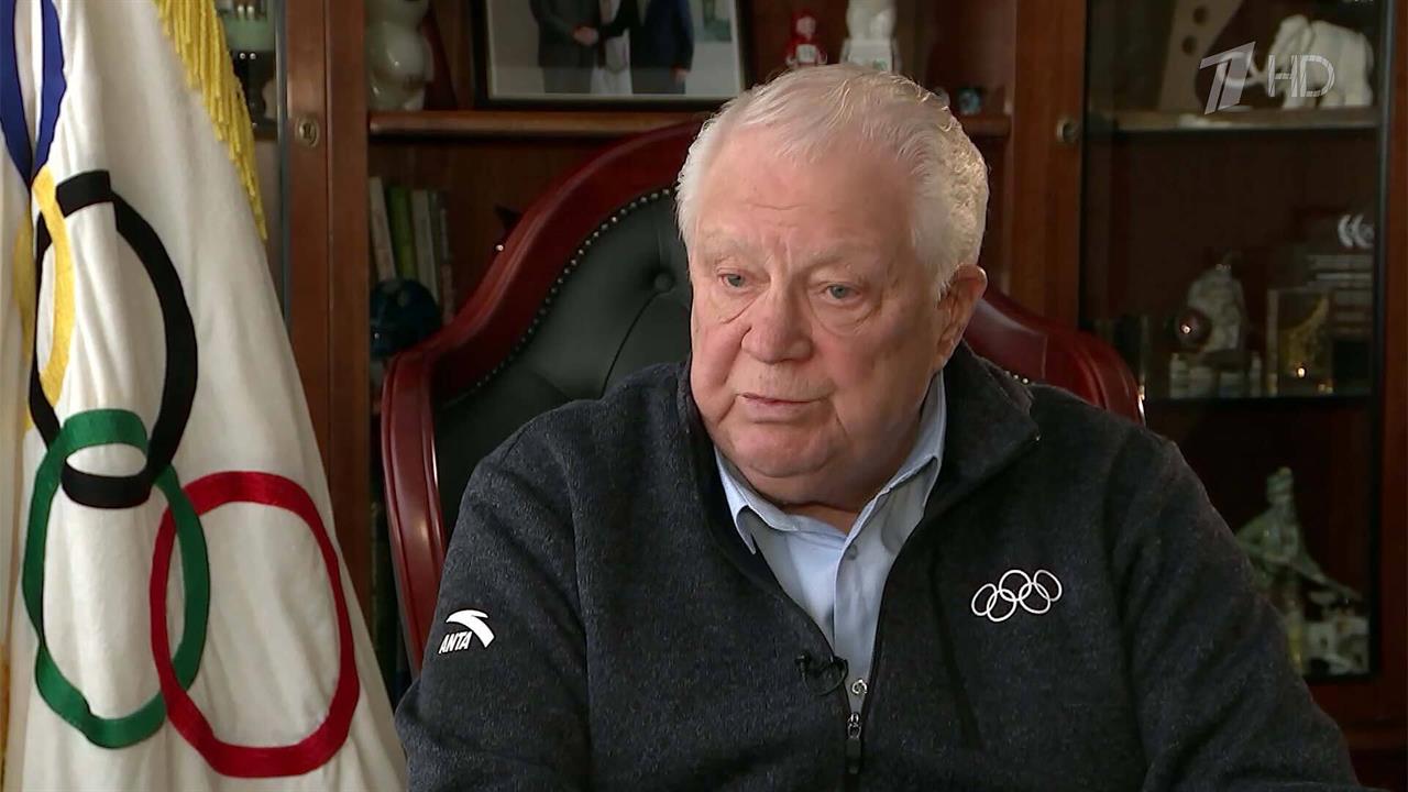 Владимир Путин поздравил с 90-летием Виталия Смирнова