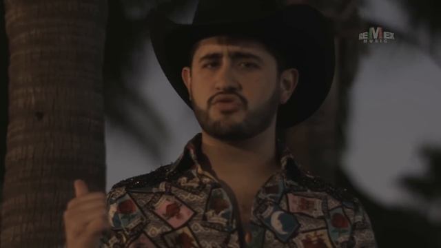 Diego Herrera - Los amigos no se besan (Video Oficial)