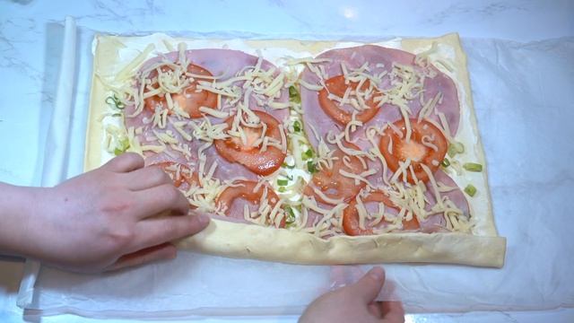 Appetizer made of puff pastry and 5 ingredients, which you always have in the fridge #161