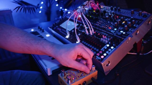 Soundscape improv. with Eurorack, Bitwig and Chase Bliss Habit (1)