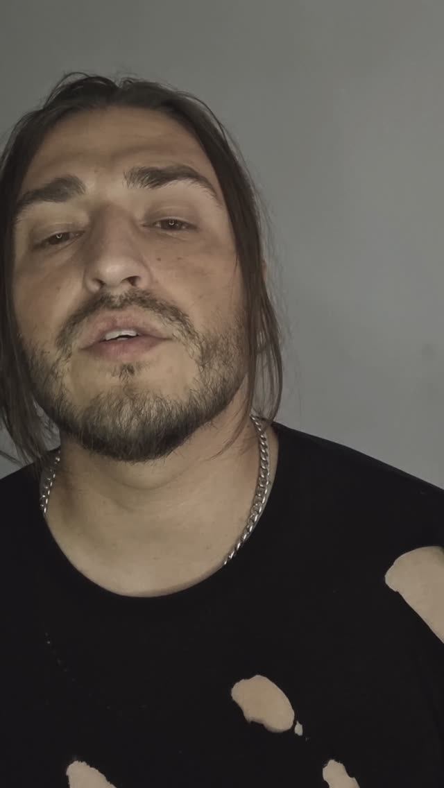 Искандер Косков - Вою на луну