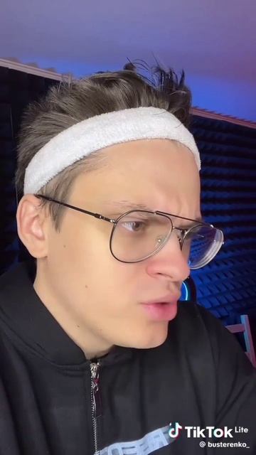 лучше поиграть с ним в brawl stars...