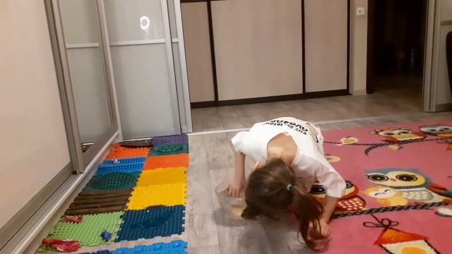 Эксперимент с мандарином: тонет или плавает?