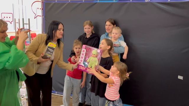 Новогодний праздник для малообеспеченных и многодетных семей района Выхино-Жулебино г. Москва