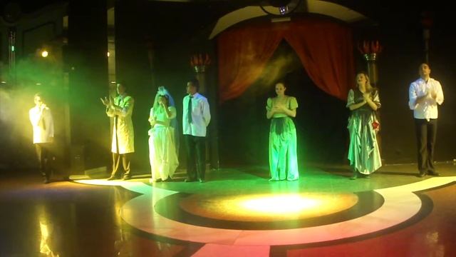 Crystal Sunrise Queen Hotel - Michael Jackson Show - Finale