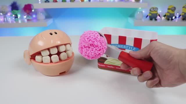 Играем в стоматолога! Веселое видео для малышей!