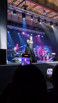 "Редко поют красиво" - Елена Ваенга в Волгограде!