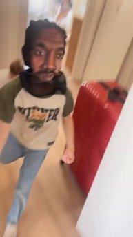 А вот как развлекаются папы с детьми