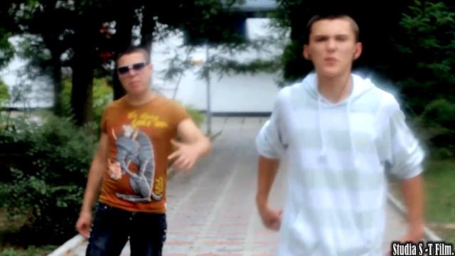 новый клип! Про жизнь!  Schizzo feat Phantom! классный клип реп