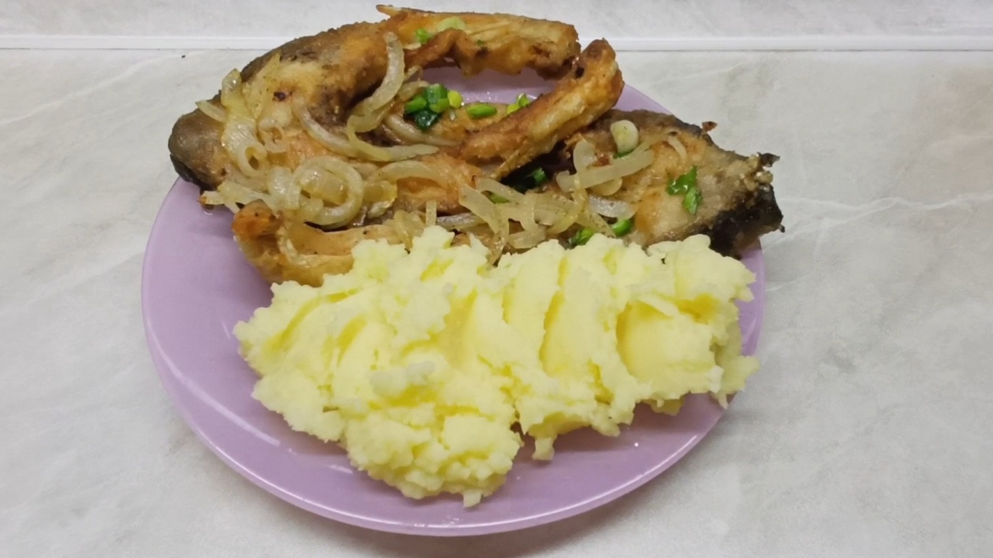 Карп зеркальный с пюре