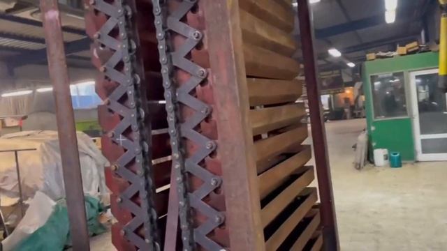 Реставрация карусельного склада времен СССР
