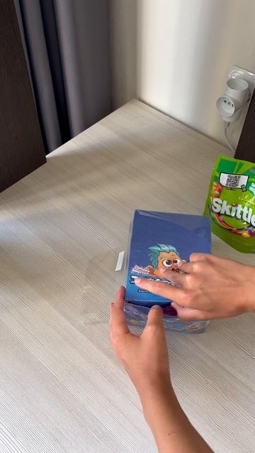 Распаковка с OZON, skittles, конфета электрошок 50 шт. #распаковка #обзор #ozon #inboxing