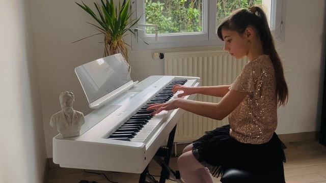 Larcher Alina. И.С. Бах. Полонез соль минор