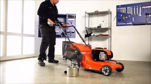 Husqvarna Çim Biçme Yağ Değişimi