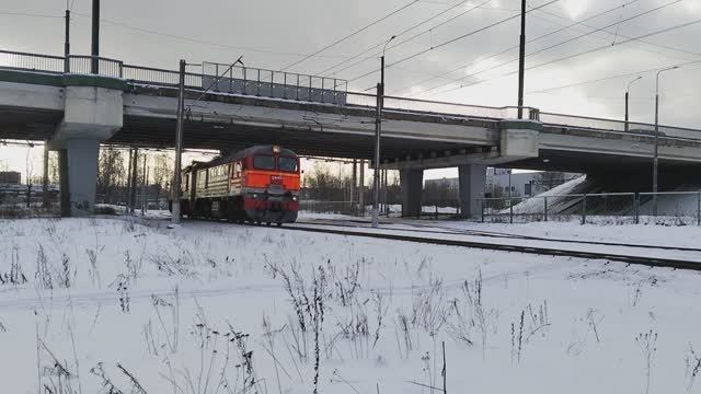 тепловоз 2М62-0803 "Машка" следует резервом на перегоне Пискаревка-Ручьи