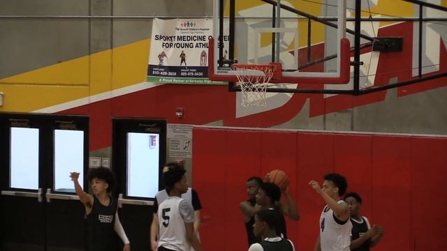 6'4 Vaughn Raines - Oakland Rebels Easter Tournament Highlights