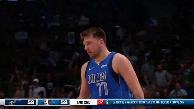 Luka Doncic Signature Stepback BUZZER BEATER 3! 😳 | March 27 2022