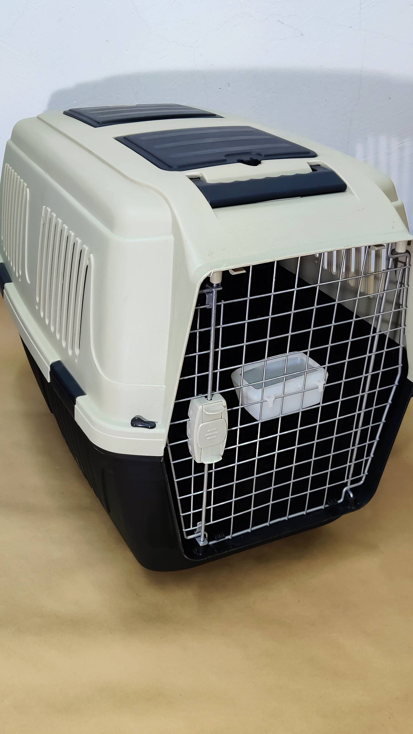 Переноска с колёсами Triol Standard Large 82х57х60