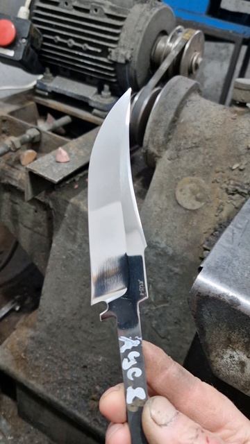 клинок из стали аус 8