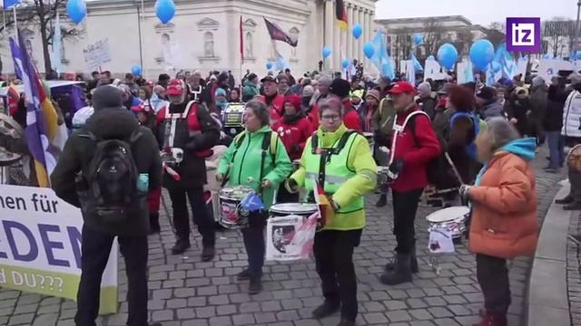 ‼️🇩🇪🇪🇺🇺🇦В Мюнхене идут протесты против НАТО и проукраинской конференции по безопасности