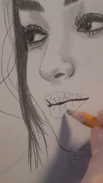 Рисую портрет очередной красотки