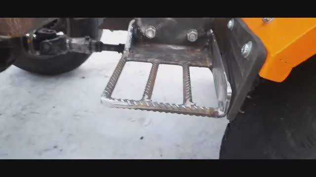 подножка-ступенька на мини трактор переломка4×4