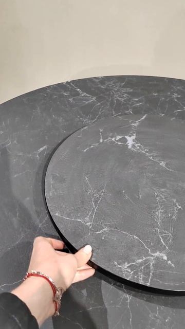 Стол с керамограниоом и крутящимся столиком