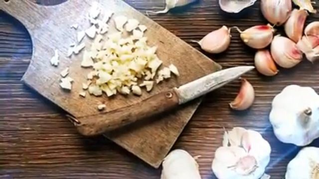 Про честнок и его пользе для любого человека.