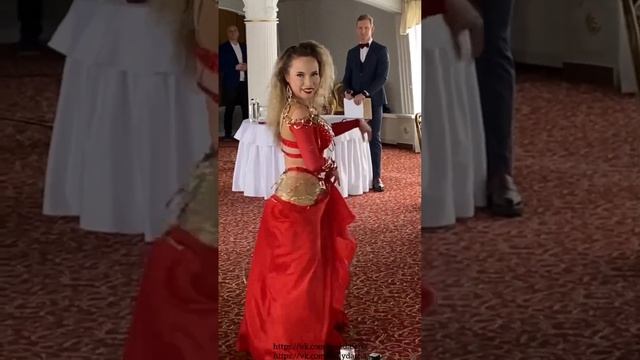 Восточное шоу Санкт-Петербургтанцовщица Жасмин (Дарья Мельникова), танец живота, восточный танец