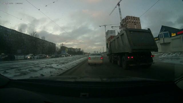Чудаки на букву "М" на дороге!