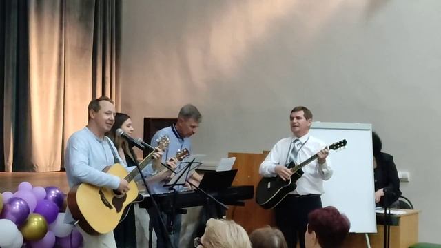 ВС и Творческий Коллектив «Мечты сбываются!» с песней « Мы делаем счастья Вам!» (ВИА ЦВЕТЫ)