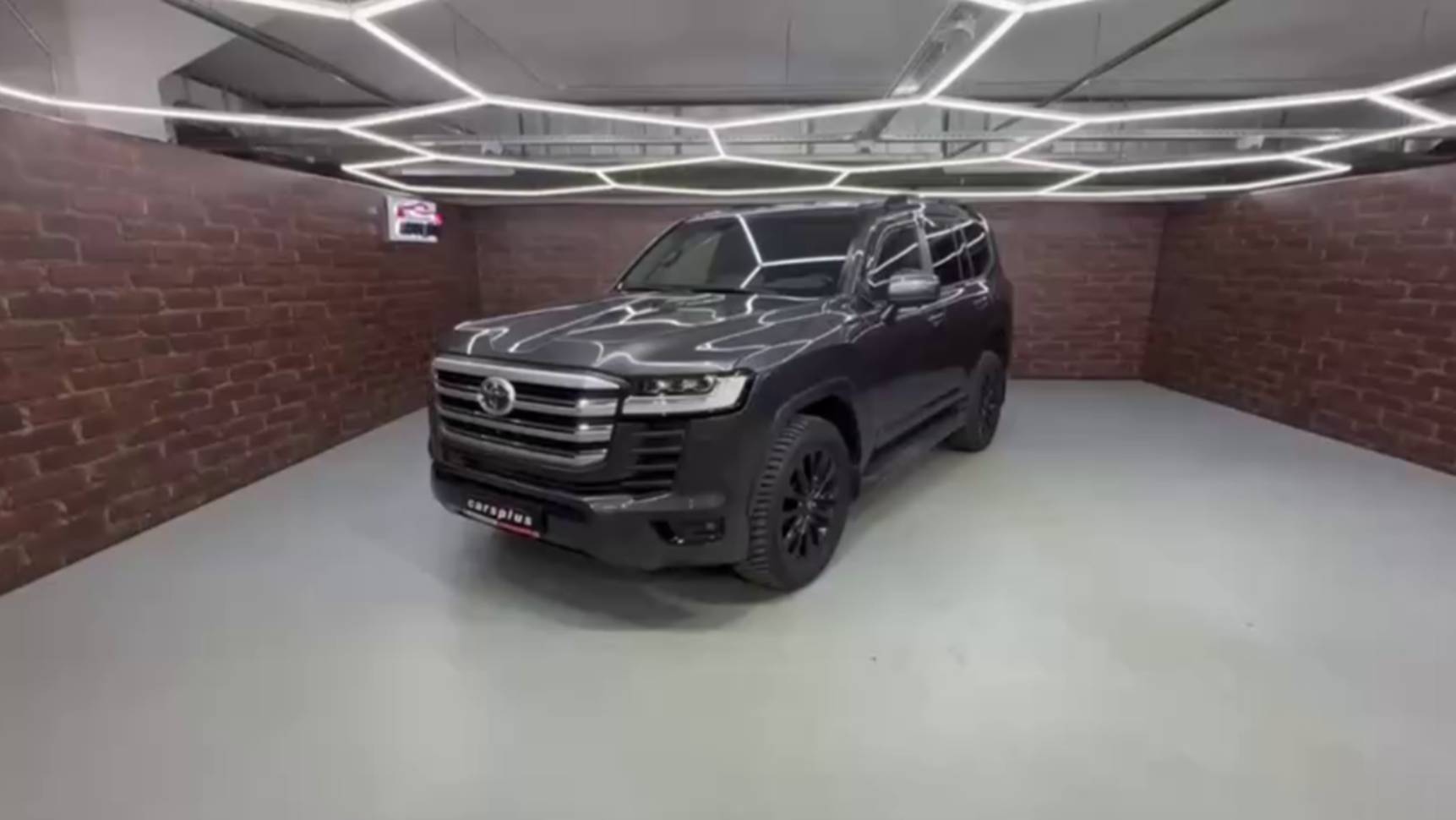 В наличии Toyota LC 300👇